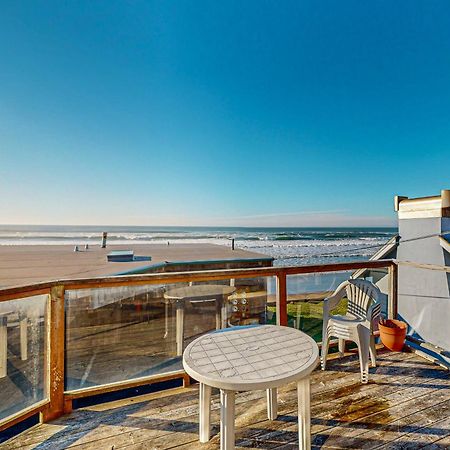 Sebastian'S Crib Condo Lincoln City Exterior photo