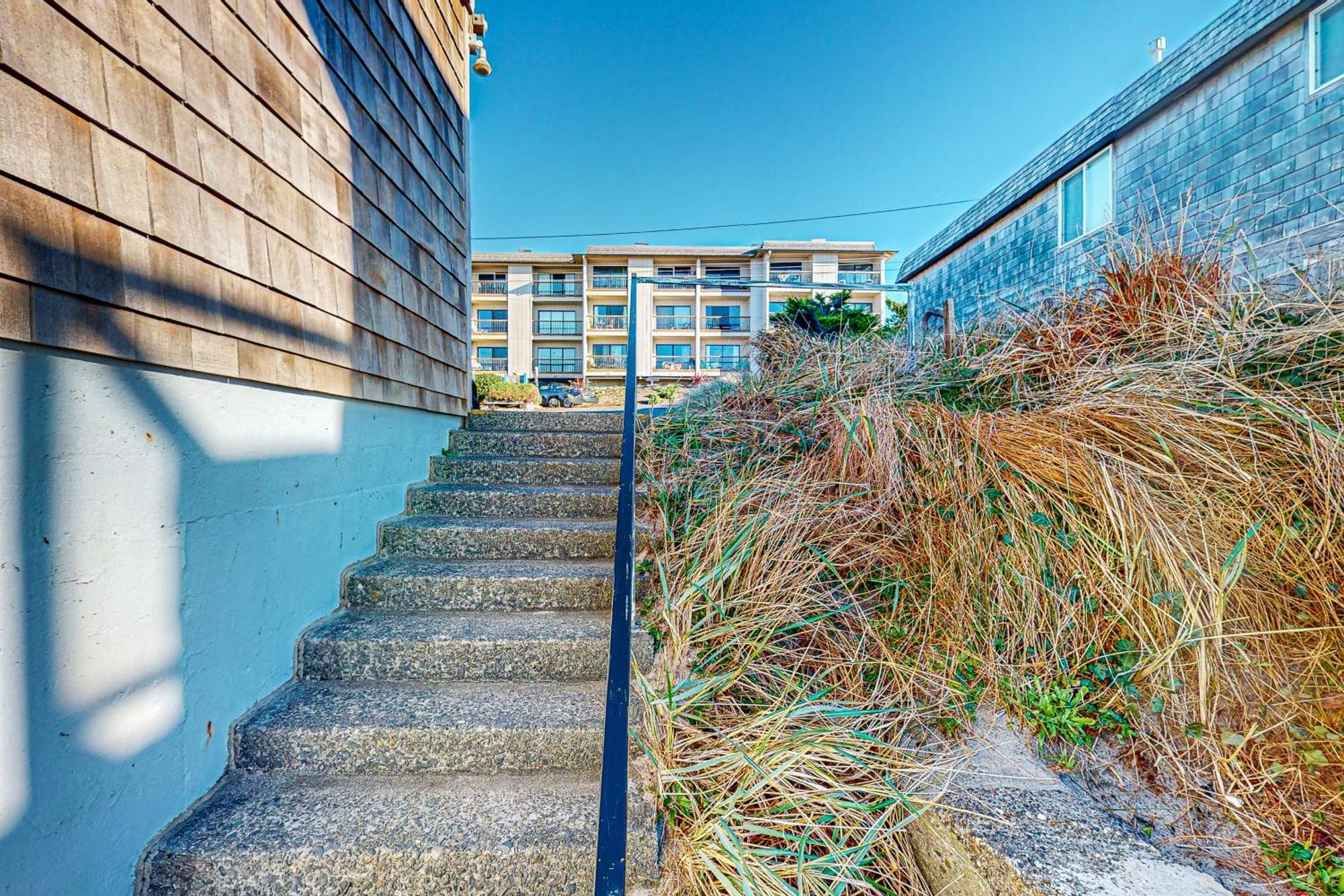 Sebastian'S Crib Condo Lincoln City Exterior photo