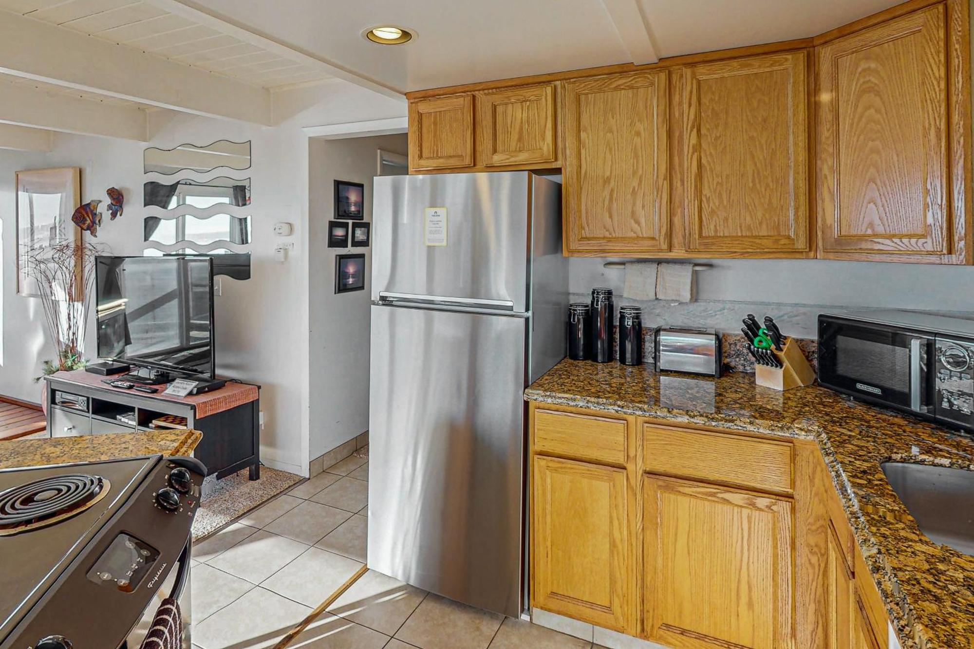Sebastian'S Crib Condo Lincoln City Exterior photo