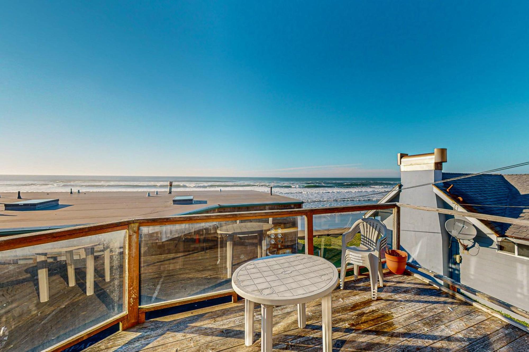 Sebastian'S Crib Condo Lincoln City Exterior photo