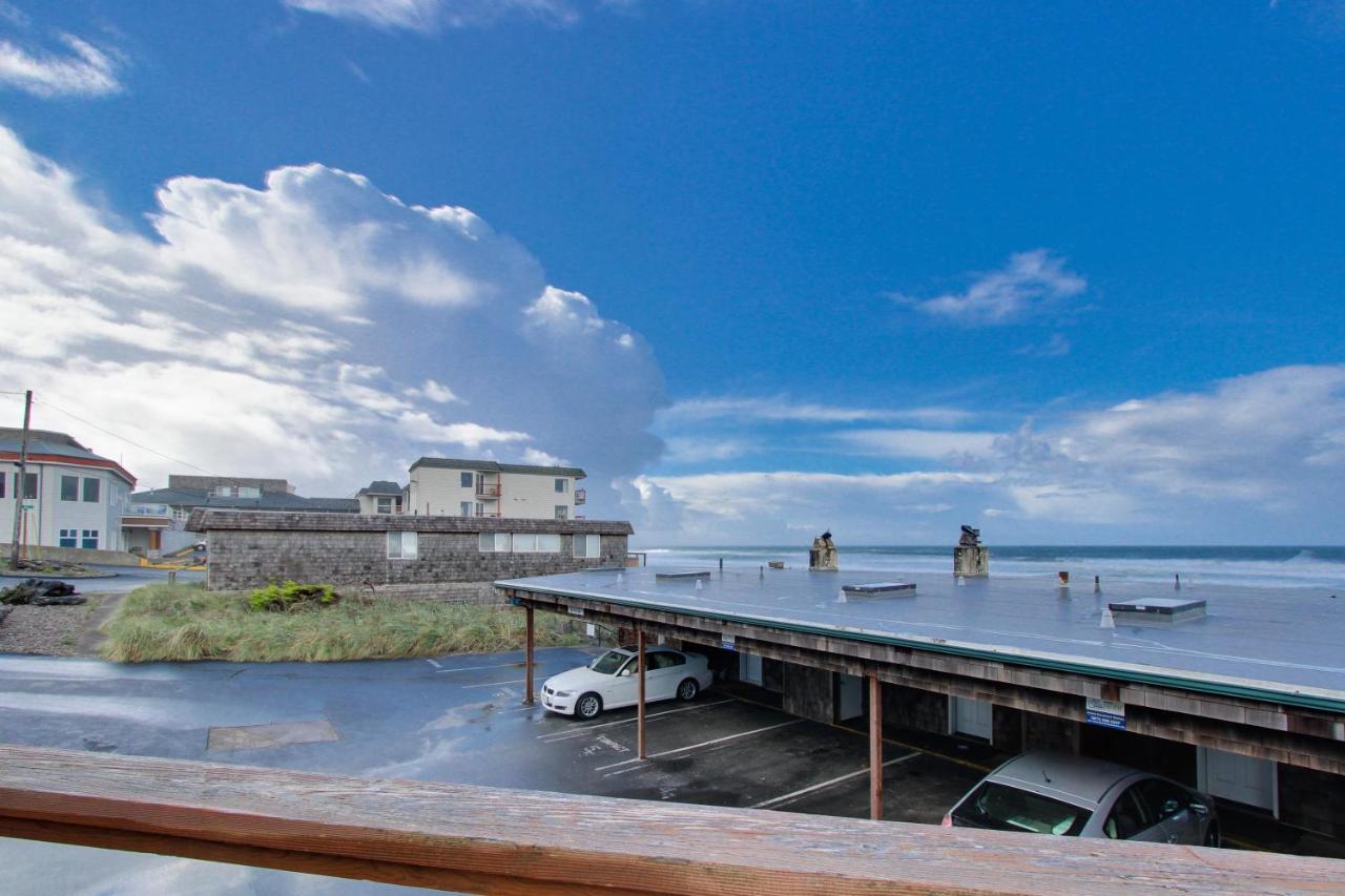 Sebastian'S Crib Condo Lincoln City Exterior photo